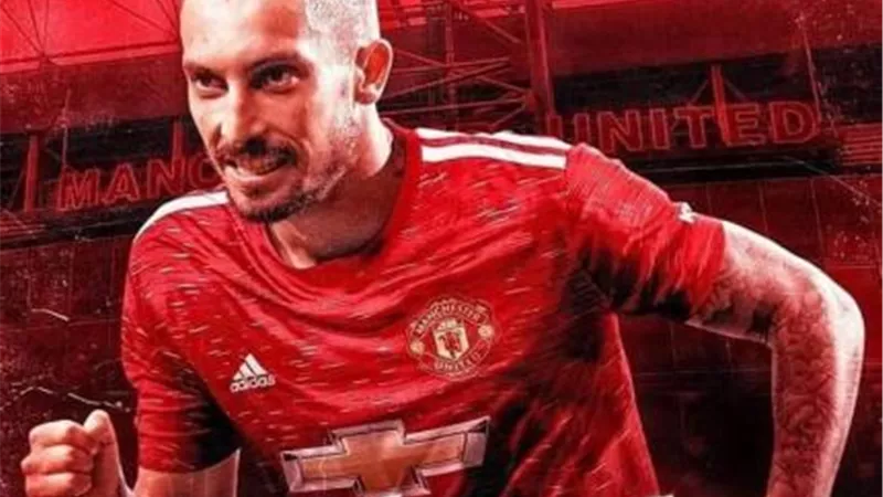 إصابة لاعب مانشستر يونايتد بالكورونا للمره الثانية