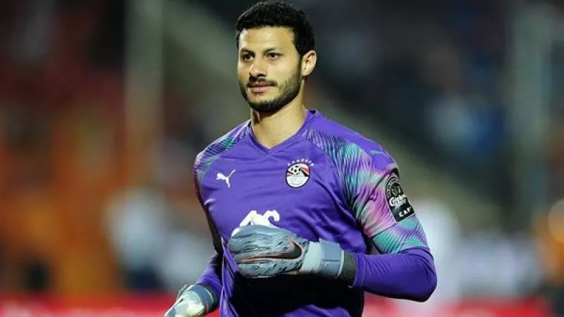 محمد الشناوى يغادر أمم أفريقيا بسبب إصابته بخلع في الكتف