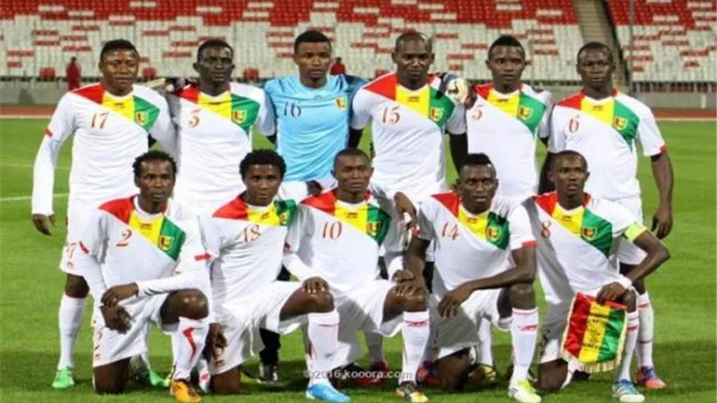 تصفيات أمم أفريقيا.. غينيا تتصدر مؤقتا بالتعادل مع تشاد