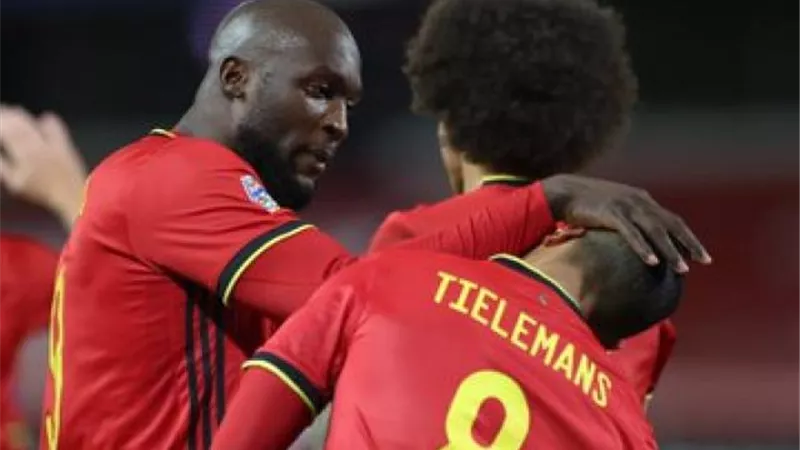 بلجيكا تتقدم على إنجلترا (2 – 0) في الشوط الأول
