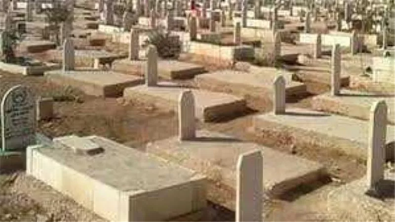 هل يجوز تشغيل القرآن الكريم المسجل ووهب ثوابه للميت ؟..أمين الفتوى يُجيب