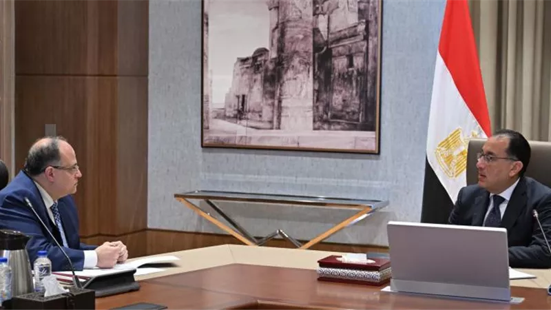 مدبولي يوجه بضرورة استمرار جهود توطين صناعة الدواء ودعم الصادرات المصرية