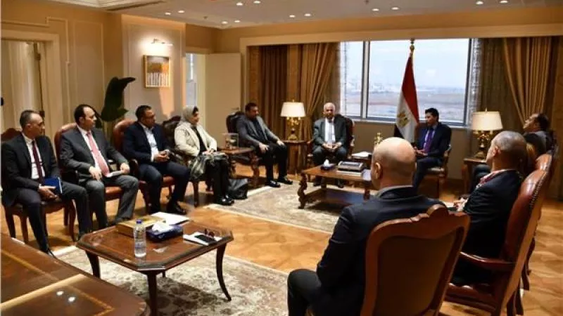 الصلح خير.. قعدة عرب لوزير الشباب والرياضة لإنهاء خلافات نادي سموحة