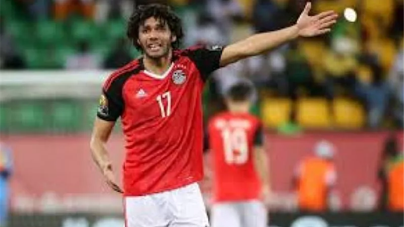 مصر ضد توجو..تعرف على مواصفات بدلة العزل المخصصة لـ”محمد النني”