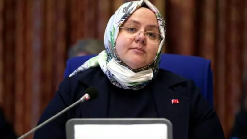 إصابة وزيرة الأسرة في تركيا بفيروس كورونا