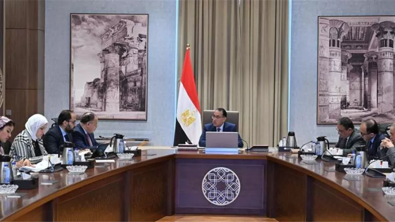 إعفاءات مميزة.. «رئيس الوزراء» يوجه بتحفيز الاستثمار في تصنيع الرقائق الإلكترونية