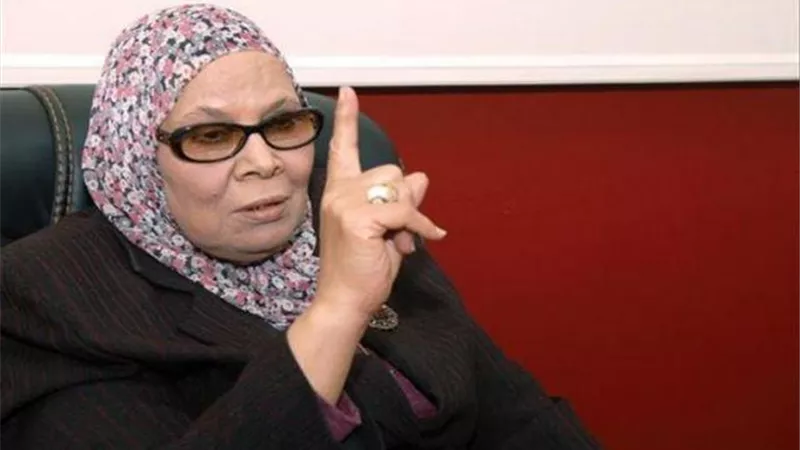 بعد انتشارها.. رد ناري من «الإفتاء» علي فتوى آمنة نصير المثيرة للجدل