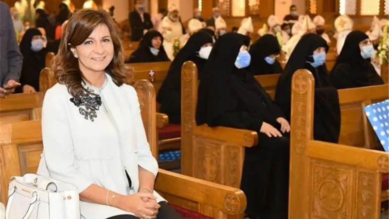 صور..وزيرة الهجرة تحتفل بالعيد الـ8 لتجليس البابا عبر حسابها الشخصي