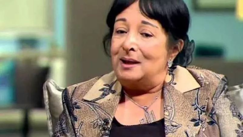 سميرة عبد العزيز  تشيد بمسرحية ” في محطة مصر ” : عرض مسرحي متكامل بدون لحظة ملل