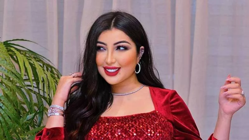 «الدنيا دوارة».. طليق «دنيا بطمة» شمتان فيها بعد حبسها