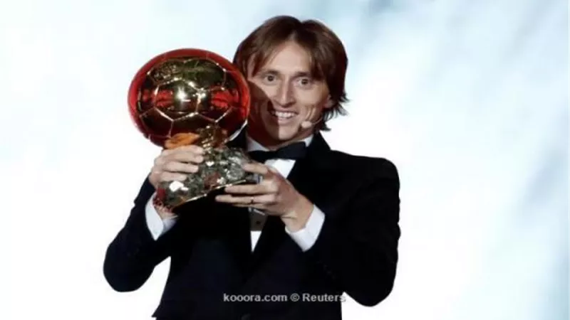 15 شهرا مدة تقييم أفضل لاعب في العالم 2020