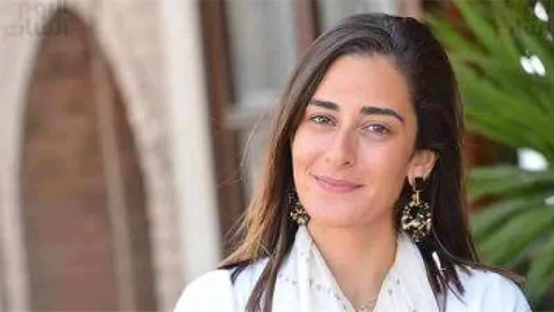 تفاصيل مسرحية ”سناب شات” لـ أمينة خليل