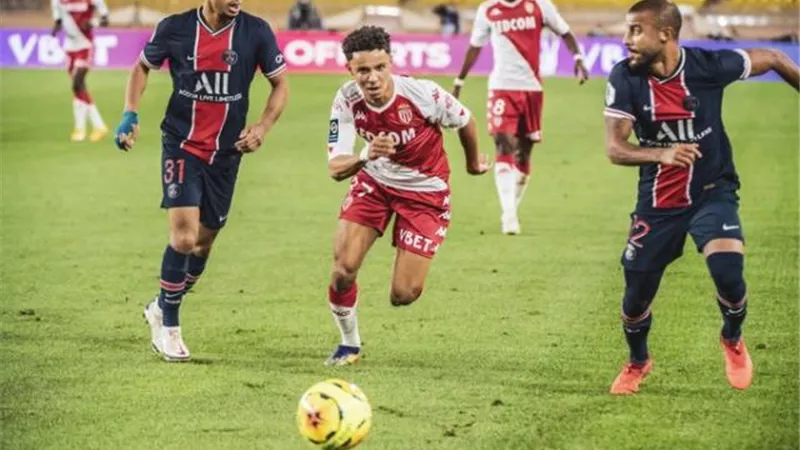 موناكو يهزم باريس سان جيرمان (3 – 2) في مباراة مثيرة بالدوري الفرنسي