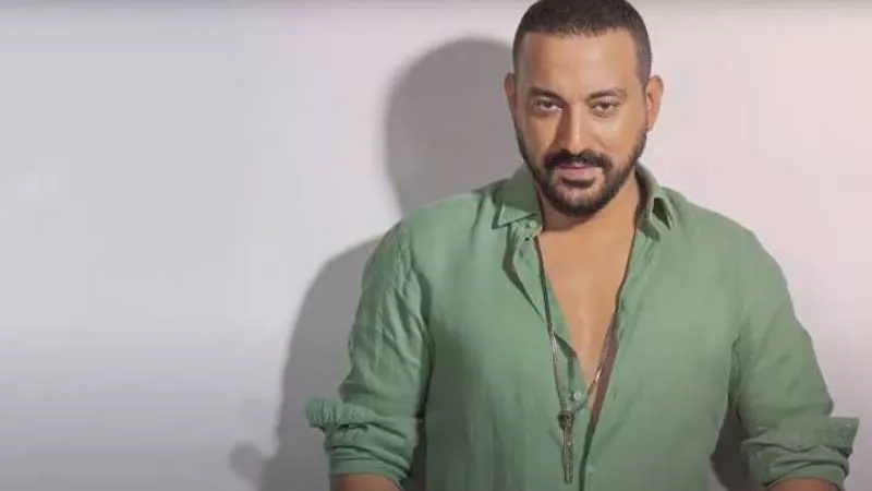 تفاصيل شخصية دياب في فيلم ”سعيد الحظ”