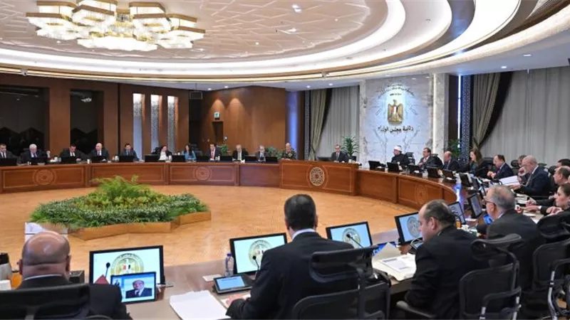 5 مليون زائر.. مجلس الوزراء يشيد بالأرقام القياسية لمعرض الكتاب هذا العام