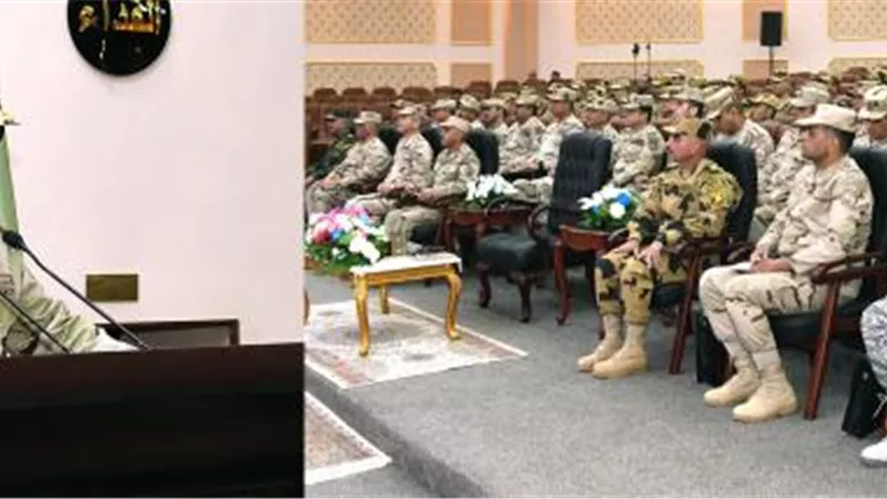 رئيس الأركان يتفقد نظم وأساليب التدريب القتالى للفرد المقاتل بقيادة قوات الصاعقة (صور)