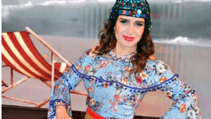 ميرنا وليد تقرر استكمال عرض ”قمر الغجر” لمدة 15 يوم
