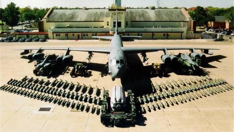 14 معلومة عن قاذفات «بي-52» الأمريكية بعد نشرها فى الشرق الأوسط
