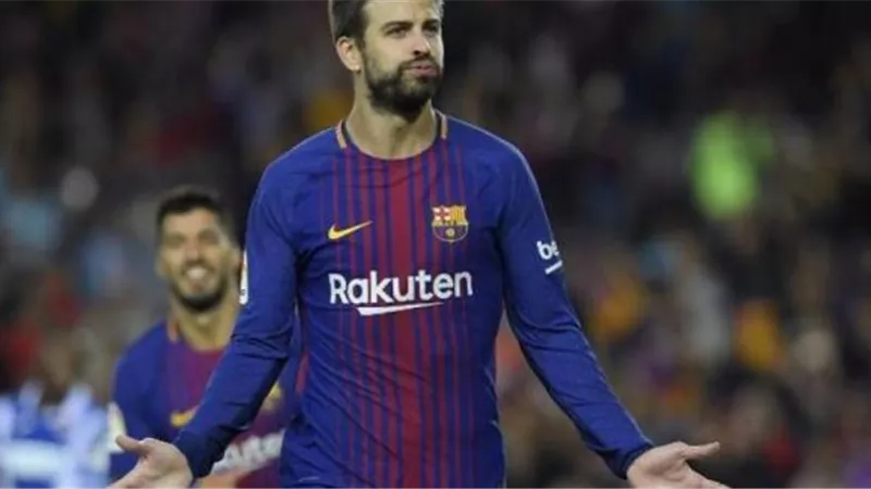 برشلونة يكشف طبيعة إصابة بيكيه وسيرجي روبرتو