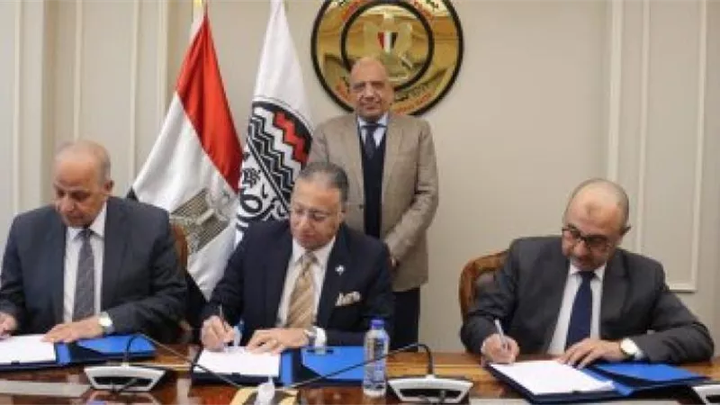 وزير قطاع الأعمال: توقيع عقد إنشاء وتشغيل مصنع لإنتاج منتجات الكلور