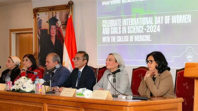 وزيرة البيئة: المرأة المصرية حائط الصد الأول فى التصدي لآثار تغير المناخ