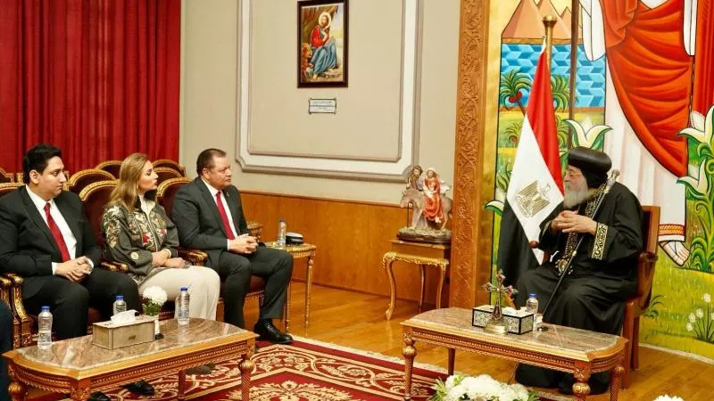 «الرقابة الصحية» تبحث مع البابا حصول منشآت الكنيسة على اعتماد «GAHAR»