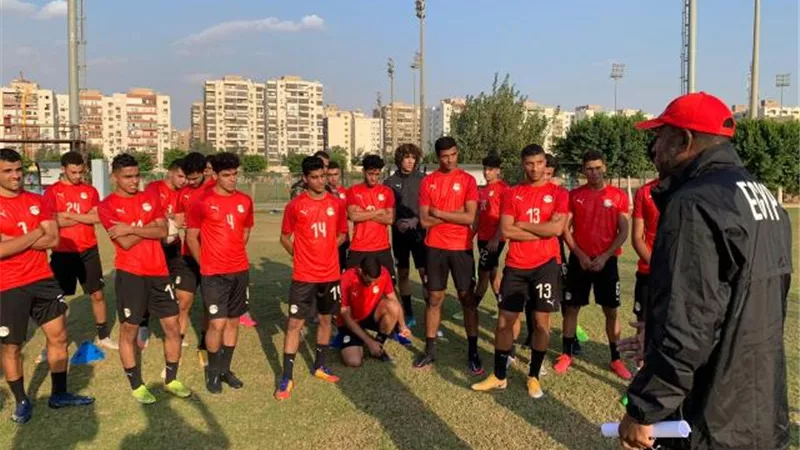 ربيع ياسين يستبعد نجم الأهلي من منتخب الشباب