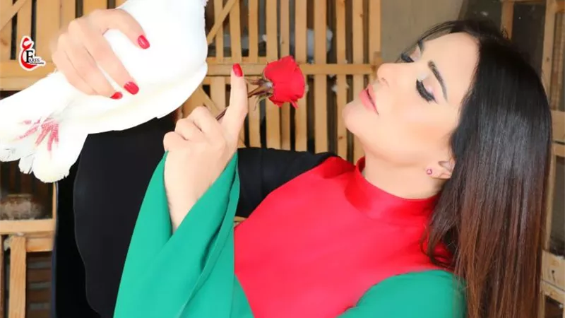 احتفالاً بعيد الحب.. ميرنا وليد تتألق بإطلالة علم فلسطين
