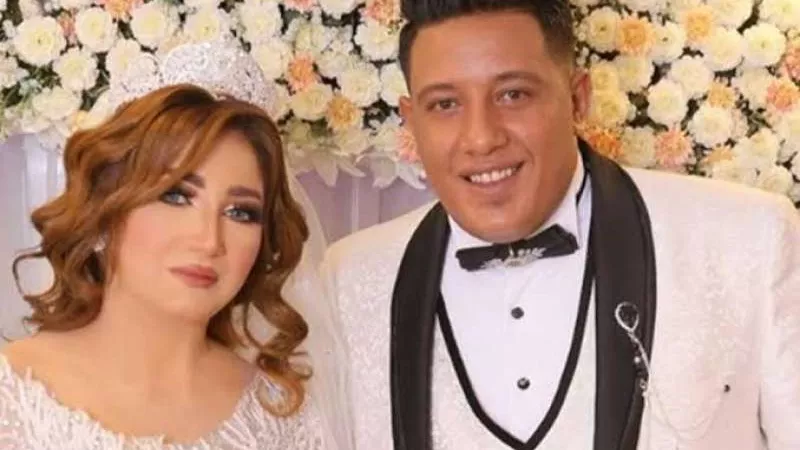 في عيد الحب.. رسالة رومانسية من حمو بيكا لزوجته