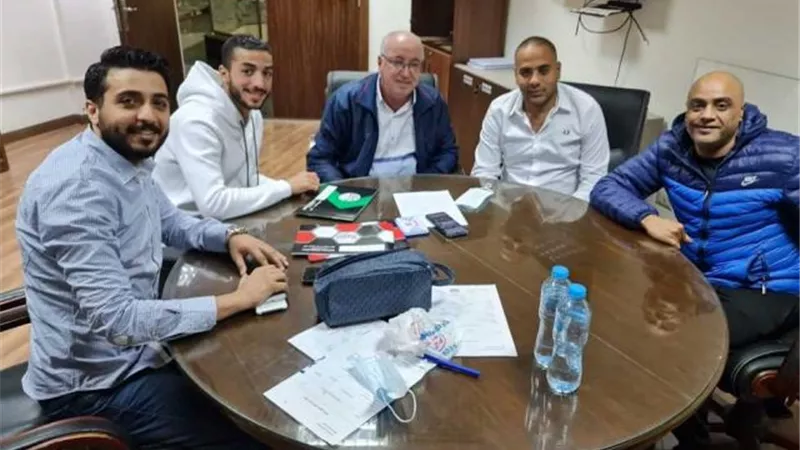 رسميا.. الأهلي يجدد إعارة عبد المنعم مع سموحة