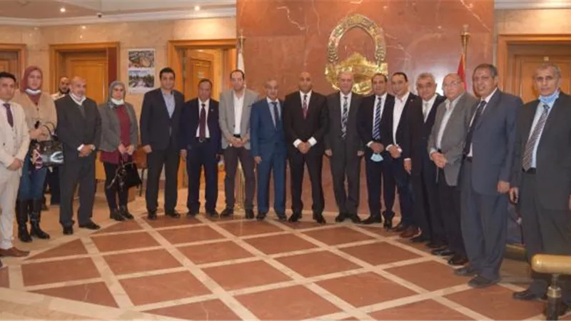«الجمارك» تناقش مقترحات «تجارية القاهرة» فى القانون الجديد