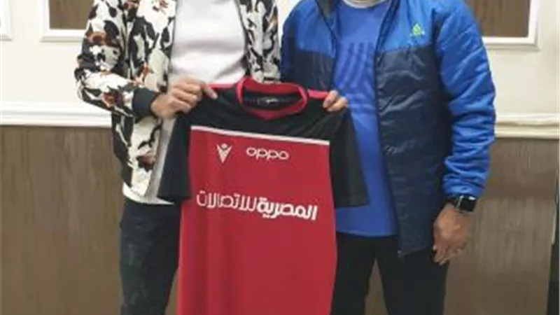 نجم الأهلي السابق ينتقل لطلائع الجيش