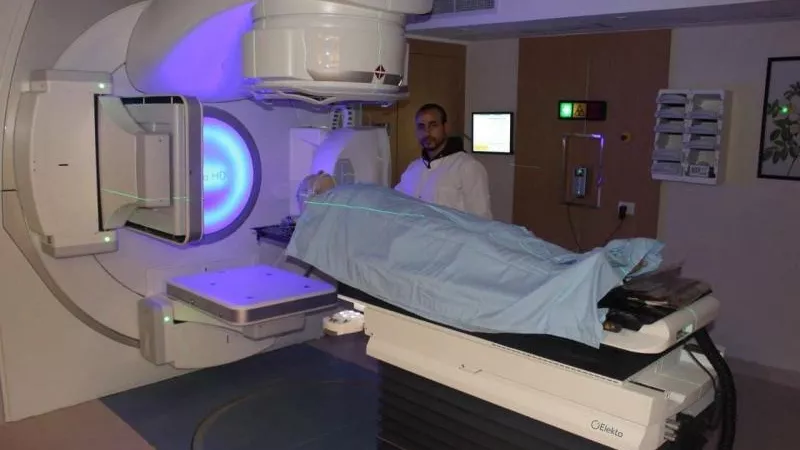 استحداث جناح للعلاج الإشعاعي بالأشعة والطب النووي بمعهد الأورام (صور)