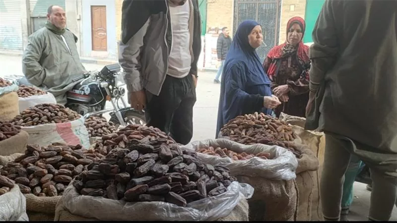 خاص| ارتفاع وعزوف عن الشراء .. أسعار بلح رمضان 2024 بالأسواق