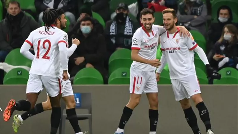 إشبيلية يهزم بطل روسيا ويتأهل لدور الـ 16 من تشامبيونزليج