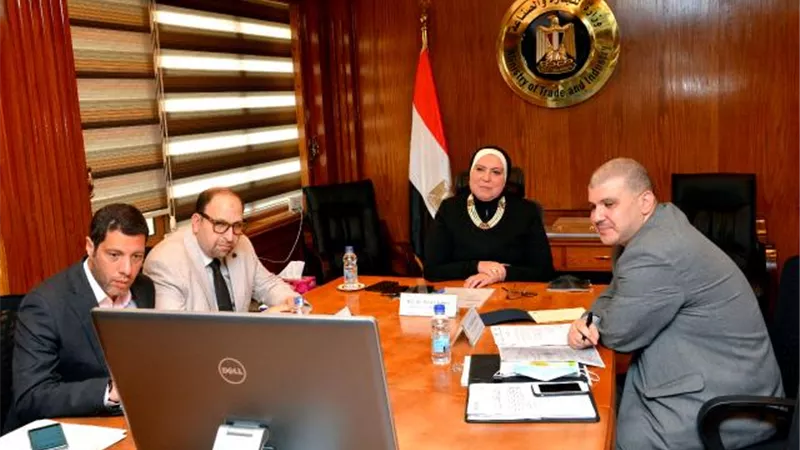 وزيرة التجارة والصناعة تستعرض مع ممثلي البنك الدولي منظومة الإجراءات والاصلاحات الهيكلية فى الاقتصاد المصرى
