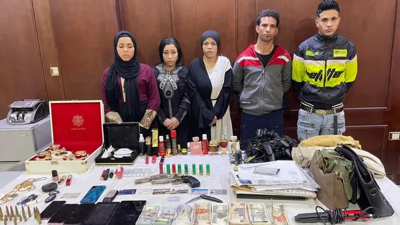 بيان هام من الداخلية .. تفاصيل القبض على المتهمين بقتل يمني الجنسية في الجيزة