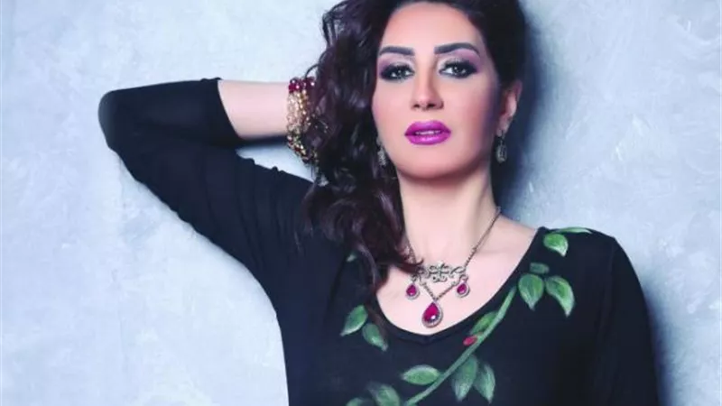 وفاء عامر تحتفل بعيد ميلاد شيما الحاج (فيديو)