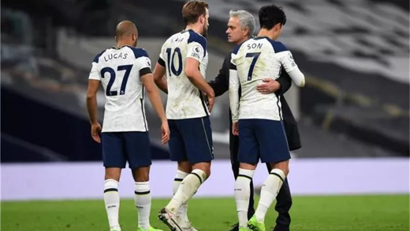 توتنهام يواجه بطل بلغاريا بأحلام الاقتراب من التأهل في يورباليج