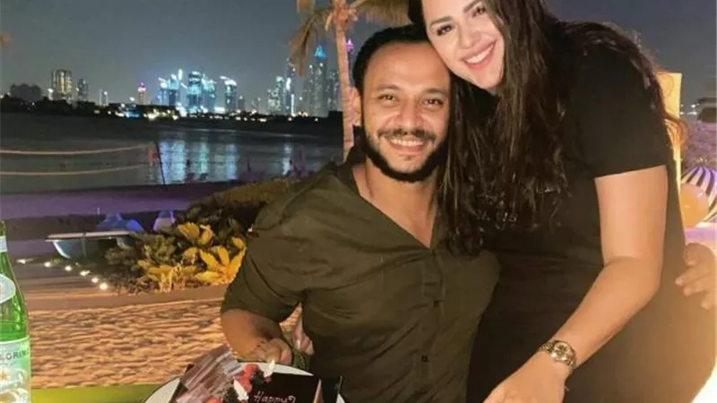 في أجواء رومانسية.. هنادي مهنى تحتفل بعيد ميلاد زوجها أحمد خالد صالح