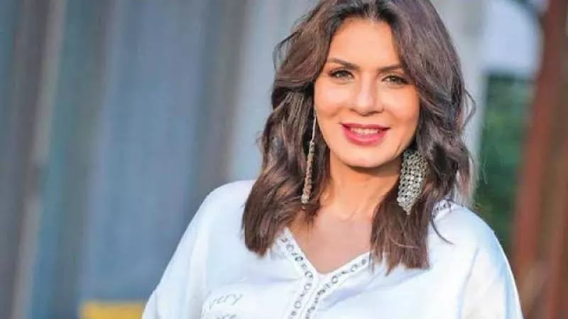نجلاء بدر تكشف حقيقة خضوعها لعملية تجميل في وجهها