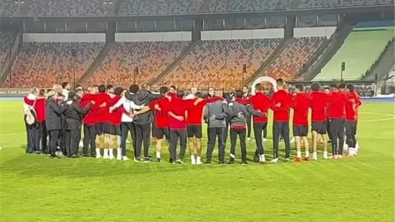 الأهلي يختتم تدريباته لمواجهة الزمالك بنهائي القرن (صور)