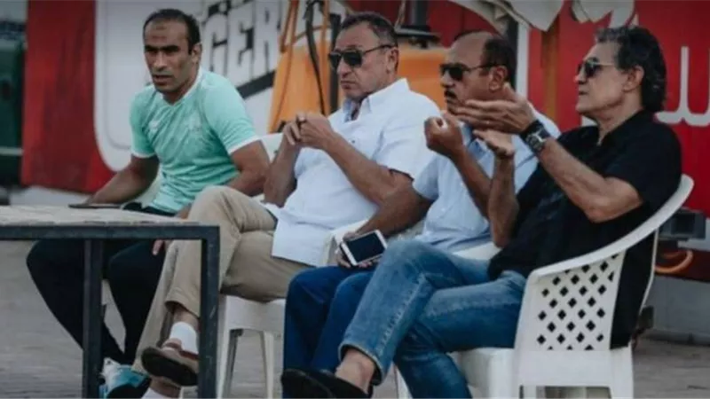 الخطيب يجتمع بلاعبي الأهلي في المران الأخير قبل مواجهة الزمالك