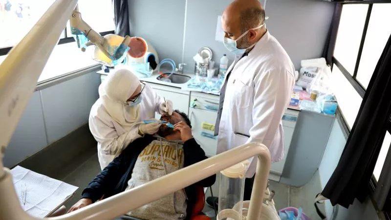 ضمن المبادرة الرئاسية 100 مليون صحة.. «القومي للبحوث» يطلق قافلة طبية بالجيزة