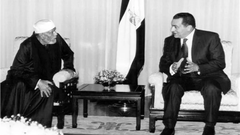 في ذكرى وفاته الرابعة.. أسرار وحكايات مبارك مع الشعراوي وسيد طنطاوي
