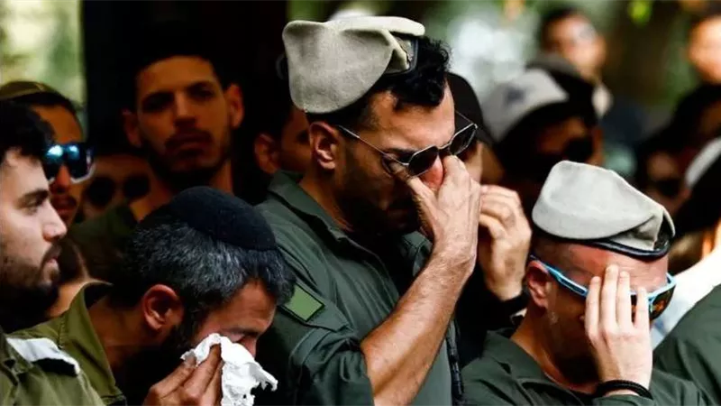 انقلب السحر على الساحر.. إسرائيل تُسدد فواتير حرب غزة بإعاقات وأمراض خطيرة تلاحق جنودها وتصيبهم بالجنون