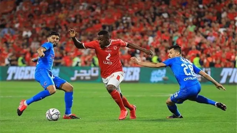 الزمالك يجمد مستحقات لاعبيه