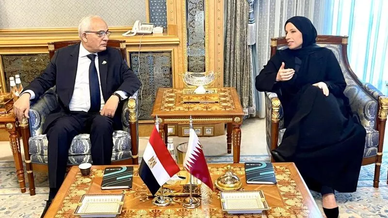 حجازي يلتقي وزيرة التعليم بقطر لبحث سبل التعاون (صور)