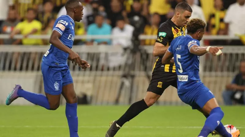 الهلال يتعادل 1-1 مع الاتحاد في شوط مثير بالدوري السعودي