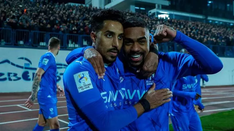 الهلال يقسو علي الاتحاد بثلاثية في قمة الدوري السعودي